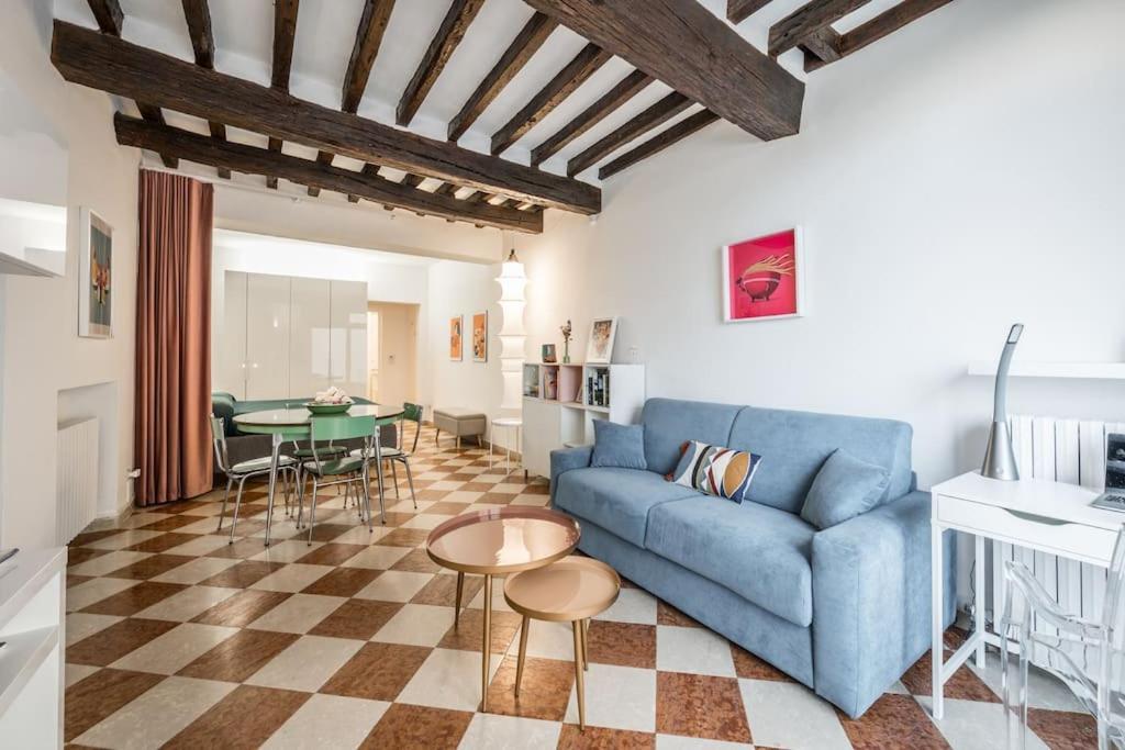 Casa Camilla - Arty Suite Nel Centro Storico بارما المظهر الخارجي الصورة